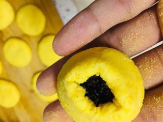 13、椰蓉黄金饼,虎口包法