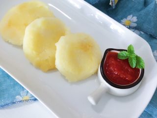 23、土豆泥芝士饼,宝宝吃的没有添加任何调味料 追求的是原汁原味 大人食用的话可以适量加些盐或者黑胡椒粉会有不一样的火花哦