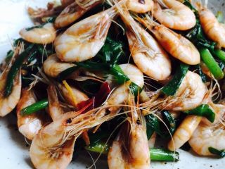 25、韭菜炒小白虾,来个特写????