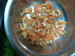 6、这碗粥山海结合，促进消化降血压，还可防癌呢,虾仁适量