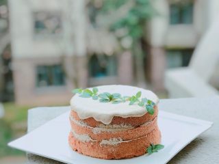 14、纯享红茶奶油蛋糕,表面随意装饰一下