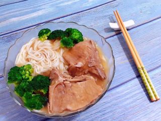 9、大排面,好有食欲的一晚大排面噢