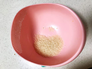 13、生滚牛肉粥,白粥粥底也需要提前一晚预约熬制；