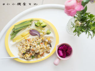 9、12个月以上辅食 牛肉香菇蛋炒饭,完成