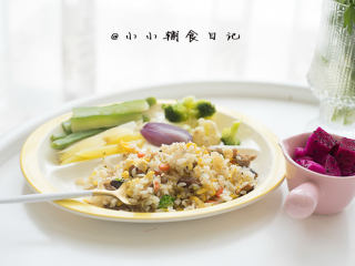 10、12个月以上辅食 牛肉香菇蛋炒饭,完成