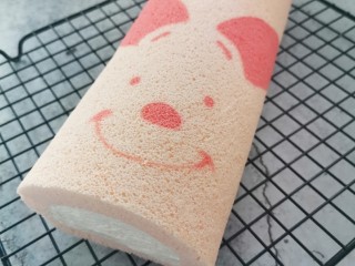 13、卡通手绘蛋糕卷,完成