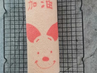 14、卡通手绘蛋糕卷,正面图