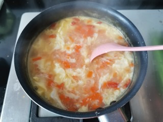 14、南瓜鸡蛋羹,这样一锅香甜幼滑，又有营养的南瓜鸡蛋羹就做好了。大人孩子都爱喝，有营养易消化。