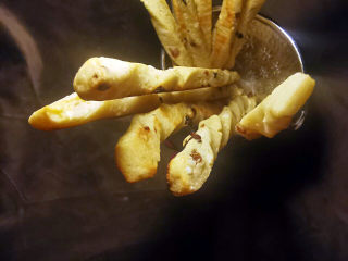 26、牛奶棒,忍不住啃了一根，再拍照