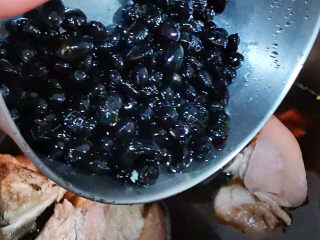 15、猪脚姜,加入红豆