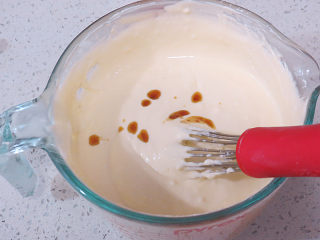 11、乳酪控不要错过滴~Ins网红蛋糕【Cheese Terrine乳酪砖】,香草精滴入拌匀