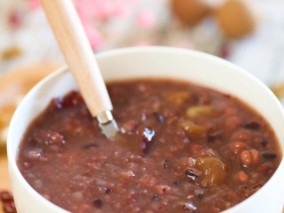 10、12m+腊八粥（宝宝辅食）,粥煮好了，趁热和家人一人一碗喝起来吧~