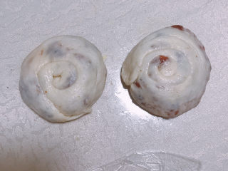 25、牛肉薄饼,轻轻压扁