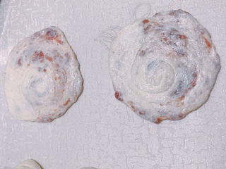 27、牛肉薄饼,擀成薄饼