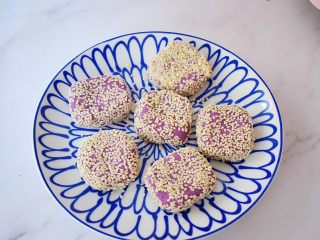12、奶香紫薯饼,依次做好