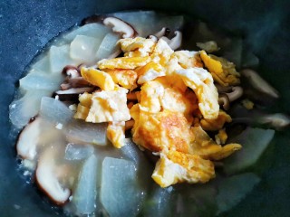 10、冬瓜鸡蛋汤,加入鸡蛋，