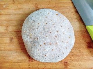 15、奶酪饼,烤好取出来，面粉有点筛多了????