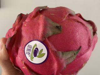 4、12~6 妈妈的生日蛋糕,火龙果