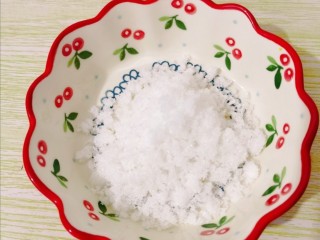 4、红薯豆沙糯米饼,白糖两小勺备用