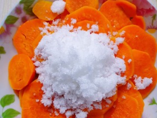 8、红薯豆沙糯米饼,加入白糖