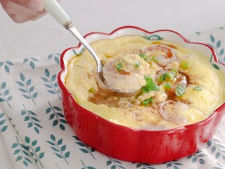 15、豆腐蒸蛋,嫩滑美味的豆腐虾仁蒸蛋就做好了