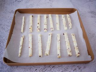 12、酸奶棒,烤好取出密封保存，三天内吃完喔