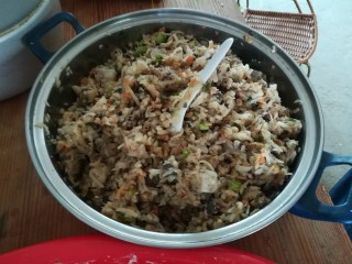 5、#客家美食#清明粄,我来的时候，婶子已经炒好馅了。其实馅很简单，你爱吃啥就加啥。