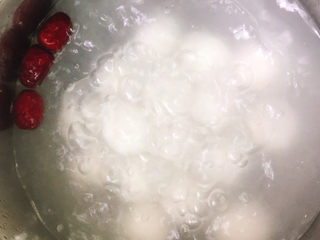 13、糖水鸡蛋,放入红枣