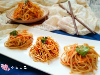 10、凉拌豆腐皮,成品。