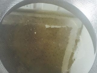 8、炸丸子,油锅热油