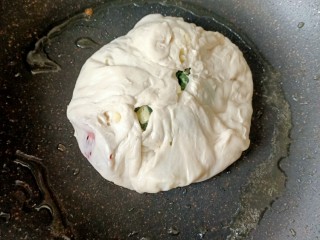 7、手抓饼的万能吃法1,下火煎