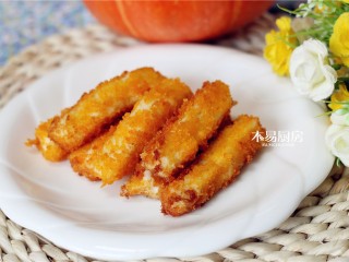 12、脆皮炸鲜奶,这个小零食奶香浓郁，很美味。