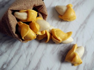 17、宝宝版香蕉馒头,完成