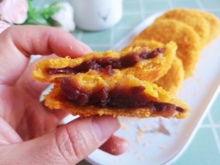 13、南瓜豆沙饼,软糯香甜