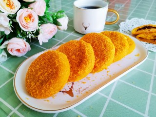 16、南瓜豆沙饼,成品图2