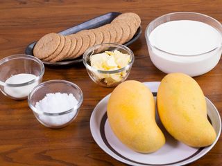 1、【免烤箱蛋糕】零失败芒果慕斯蛋糕,准备材料