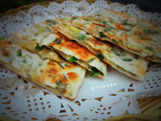 13、韭菜粉条薄饼,咸甜适口的饼，平凡又惊艳的美味～ 
