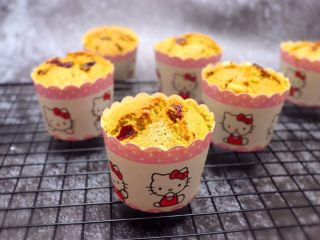 12、抹茶控必爱~纸杯抹茶蛋糕,不错哈！