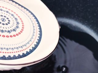 6、年年有鱼：清蒸鳕鱼,适量清水