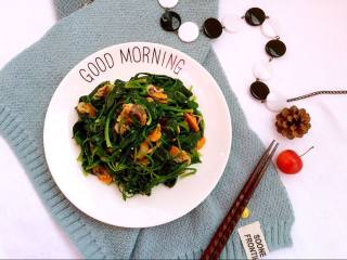 17、毛蛤肉拌菠菜,开吃吧。