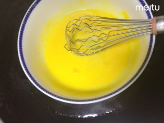 2、0黄油酸甜香橙磅蛋糕,隔热水乳化温度不宜超过40度