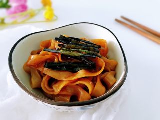 13、葱油拌面,做法写得很详细。