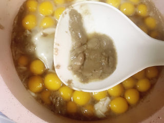 14、南瓜小圆子,打去浮沫