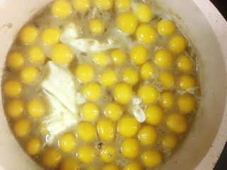 15、南瓜小圆子,煮至小汤圆全部浮起来