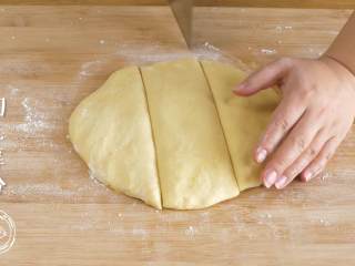 13、12m+原味吐司(宝宝辅食),切成三等份~