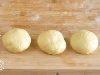 14、12m+原味吐司(宝宝辅食),轻揉成面团~