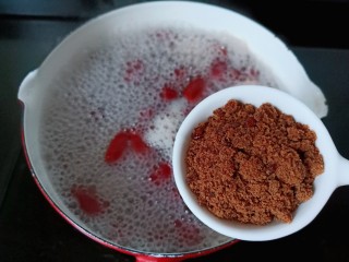 10、糖水鸡蛋汤,加入红糖【也可以换成老冰糖】