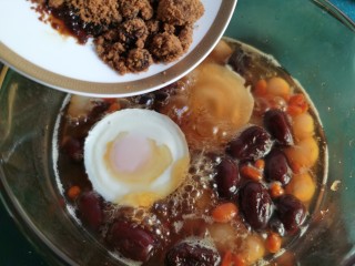 15、糖水鸡蛋,最后放入红糖。