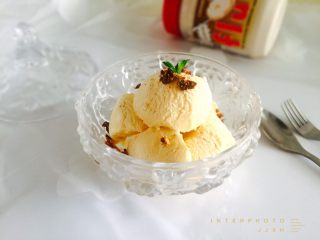 14、可以媲美哈根达斯的焦糖味棉花糖冰淇淋,可以媲美哈根达斯冰淇淋噢!