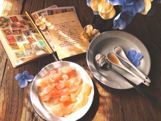 3、简单快手的 酸甜糖醋鱼柳,加入淀粉 料酒 盐